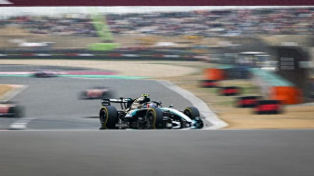 多端同步-杆位出发带回胜利，19岁新星安东内利登顶F1中国大奖赛，首夺分站赛冠军|车队|文汇报|汉密尔顿|维斯塔潘|新赛季_新浪体育_新浪新闻